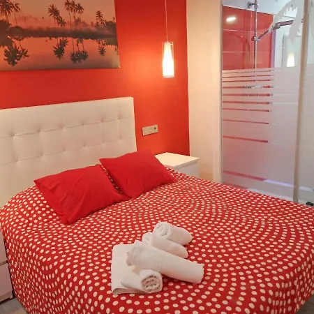 Conil Red-black شقة *